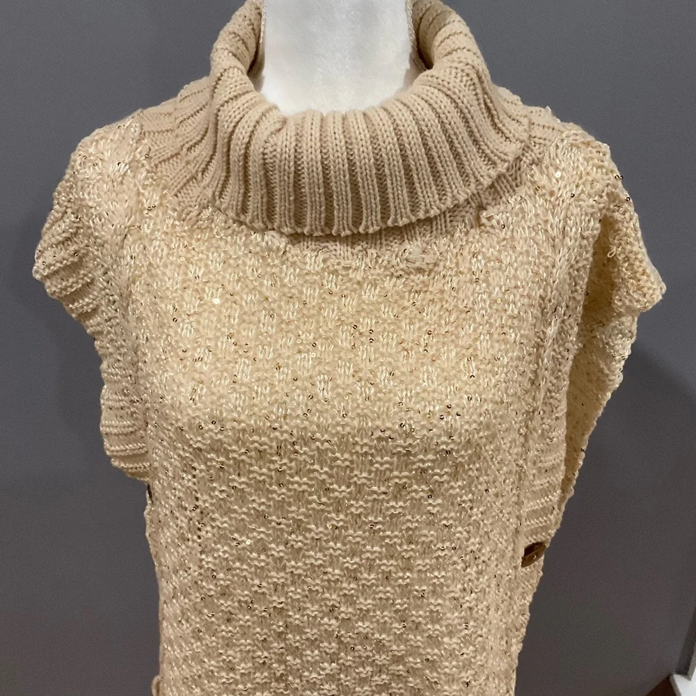 Sweater - Picture 3 of 8